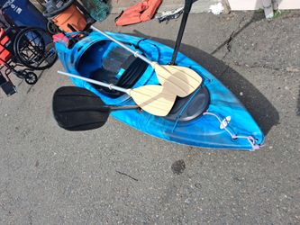 Canoe pelican