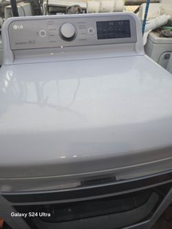 LG Gas Dryer King Size Capacity And Heavy Duty Works Exelent Semi New