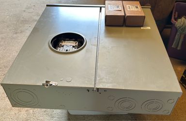 Siemens 400 amp 3R Outdoor Combination Metering panel MM0404L1400RLM plus 2 -200AMP Mains New