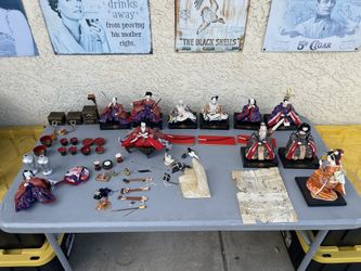 Vintage Japanese Hina Dolls Traditional Hinamatsuri Doll Collection Set With Accessories 
