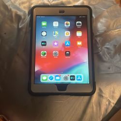 iPad Unlocked And Has Unlimited Data 