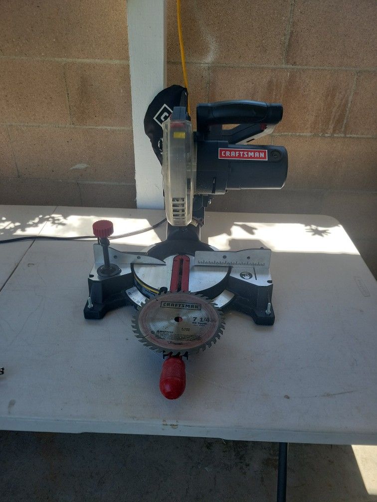 Craftsman Miter Sliding Miter Saw With 2 Blades