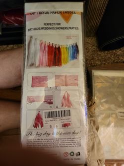DIY tissue paper tassel