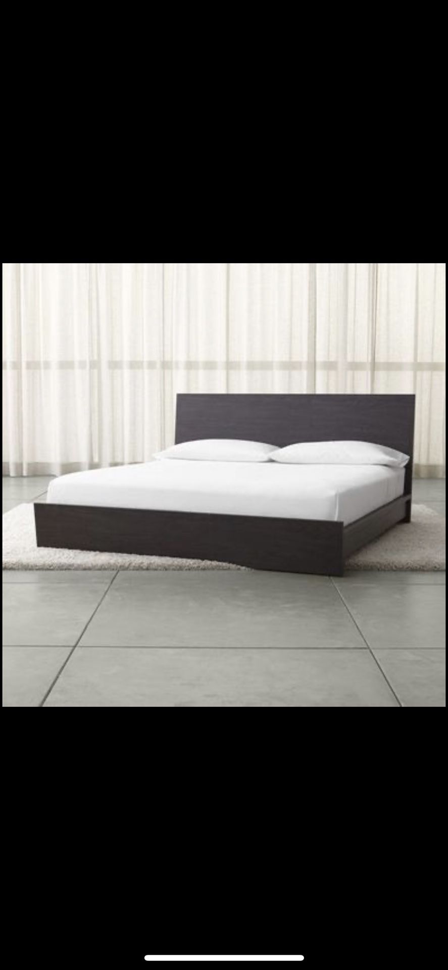 Reed Queen Bed (Crate & Barrel) for Sale in Miami Beach, FL OfferUp