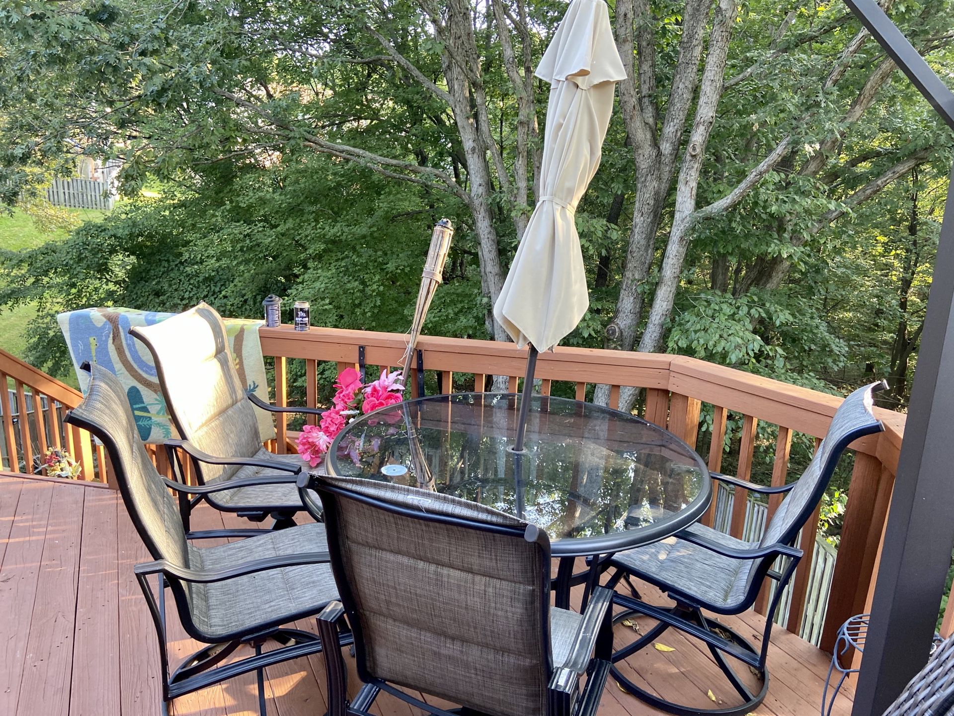 Patio furniture. Glass Top Patio Table with 4 chairs