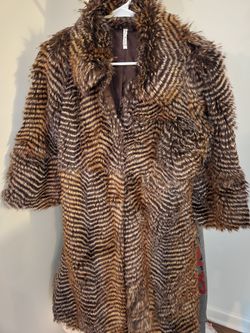 Willow And Clay- W Size Small Faux Fur Coat