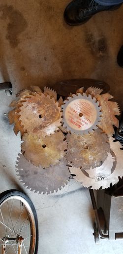 13 Saw blades