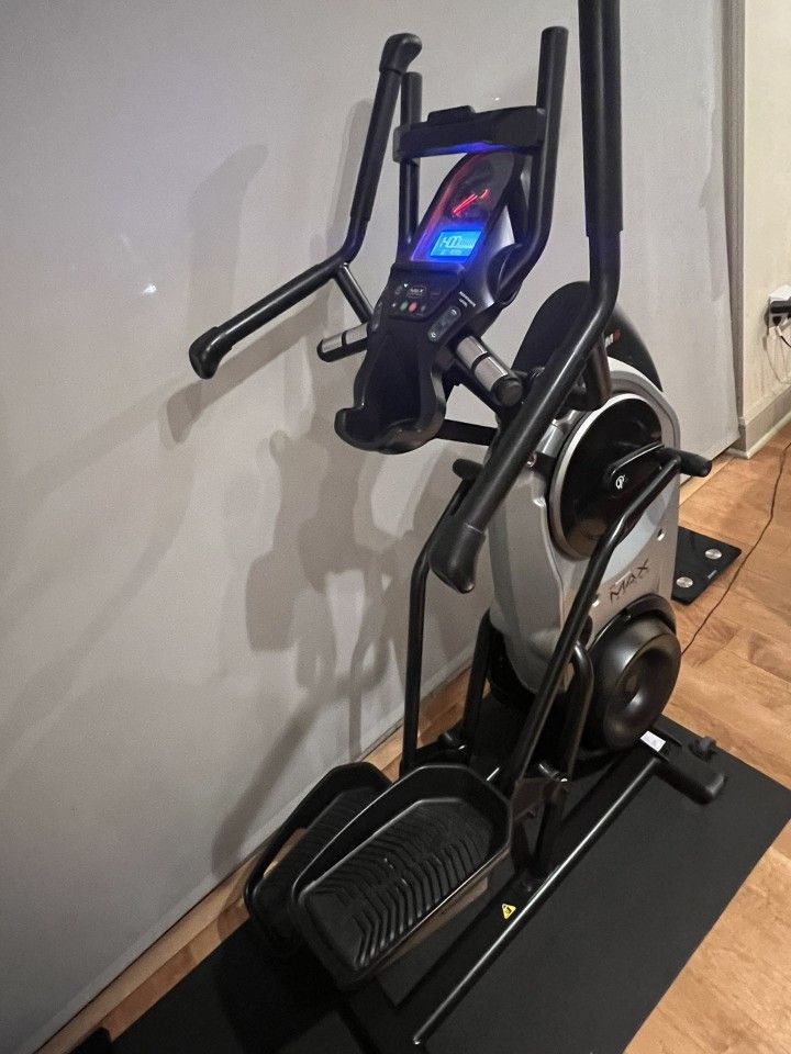 Bowflex M6 (retails $2k) - Can deliver & install - Cardio Gym Equipment