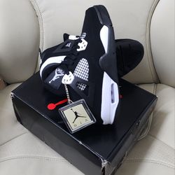 Jordan 4 Retro 