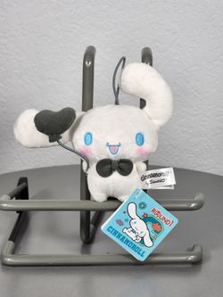 4.6" Sanrio Cinnamoroll Standing with Grey Balloon Keychain Charm Plush