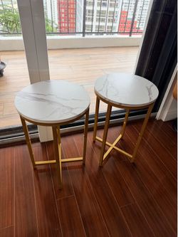Small side tables like new