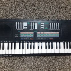 Vintage Yamaha Portasound PSS-470 Digital Synthesizer Keyboard Sound Blaster