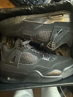 Size 8 Nike Air Jordan 4’s Retro Black Cat