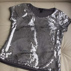 August Silk silver sequined top. Size large.