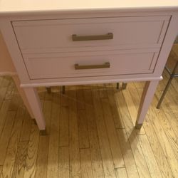 2 Westerleigh 1 Drawer Nightstand 