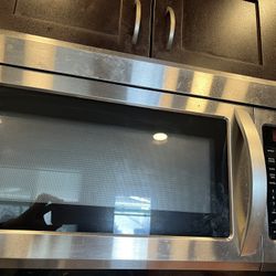 1.8 LG Microwave Doesn’t Work(Santa Clarita)
