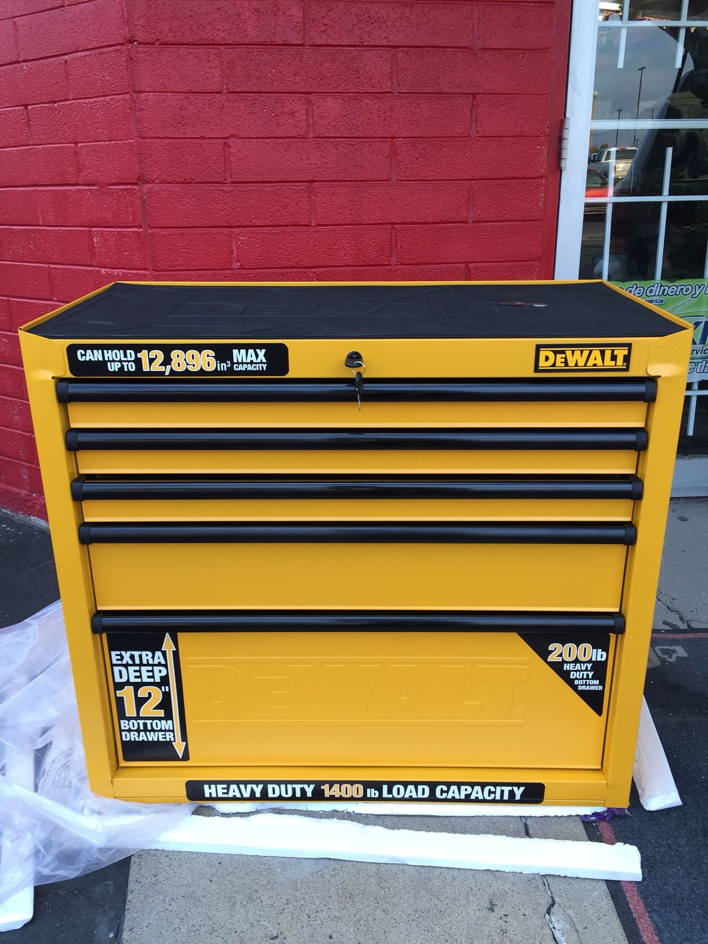 New DEWALT DWMT73679 5-Drawer Metal Storage Chest