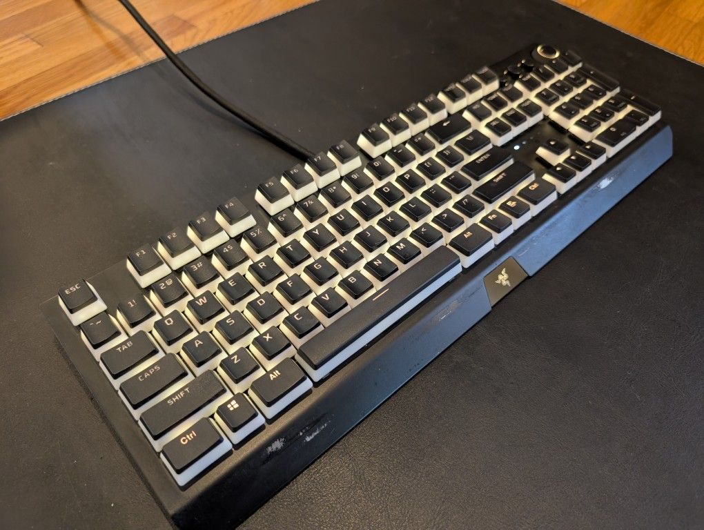 Razer Blackwidow Elite Mechanical Keyboard With PBT Shine-through Keycaps