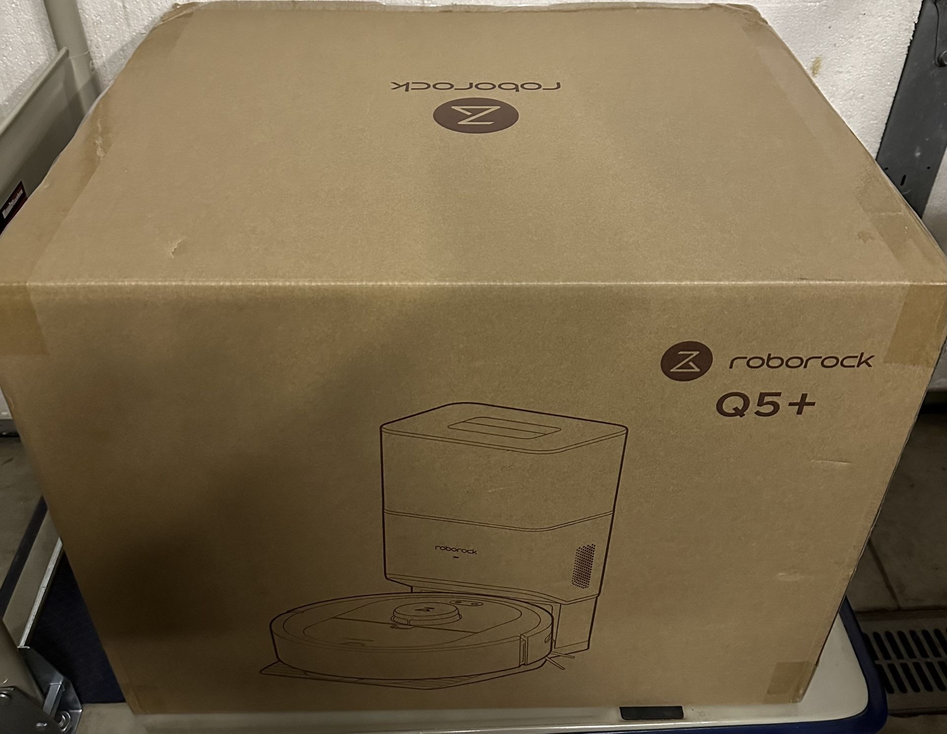 roborock Q5+ Robot Vacuum with Self Empty Dock Vacuum cleaners