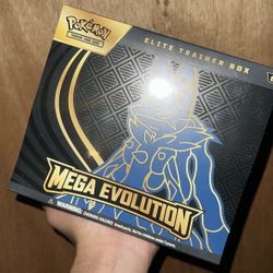 Mega Evolutions ETB