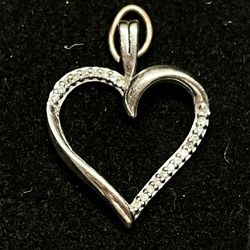 10k Gold & Diamond Heart Pendant 