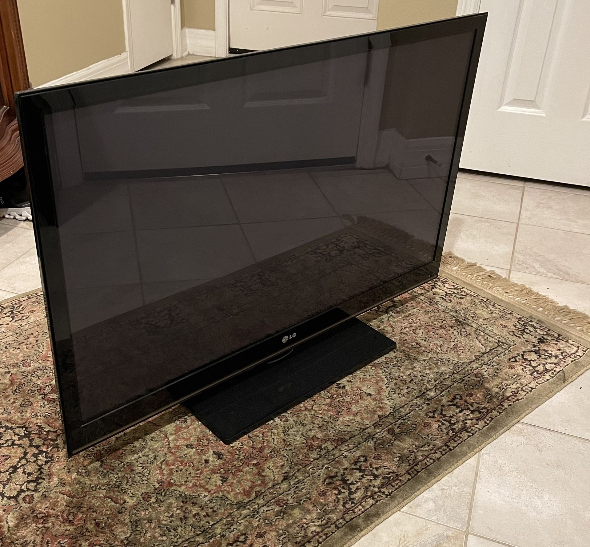 LG 40” TV