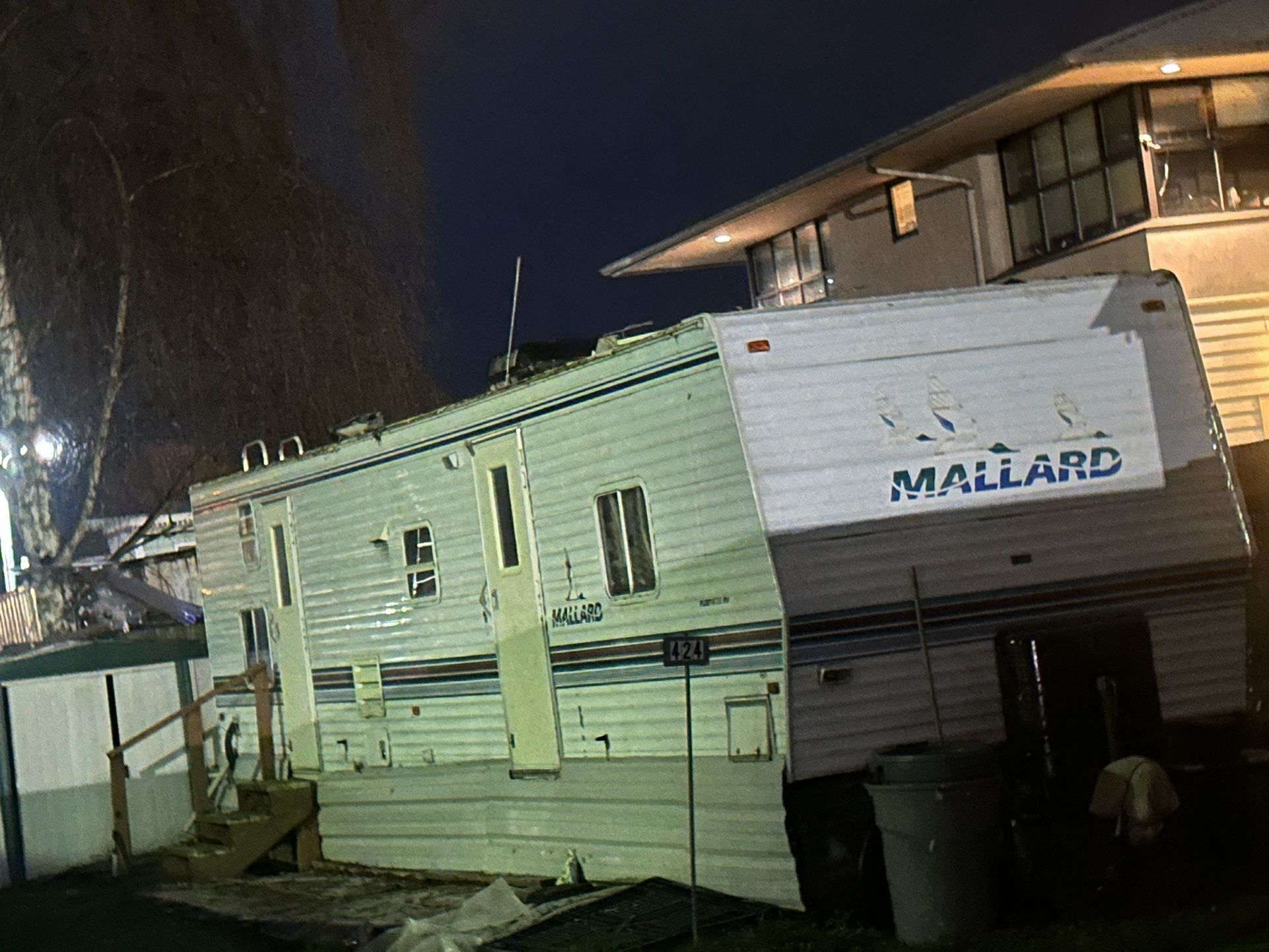 On sale 2000 Mallard by Fleetwood M-37K It is a wonderful place to live, it's located in a centric area surrounded by Wal-Mart Costco Safeway stores