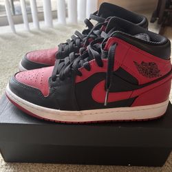 Air Jordan 1 Mid Size 9