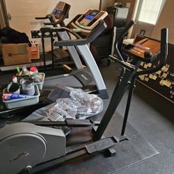 Used Proform Elliptical MACHINE 