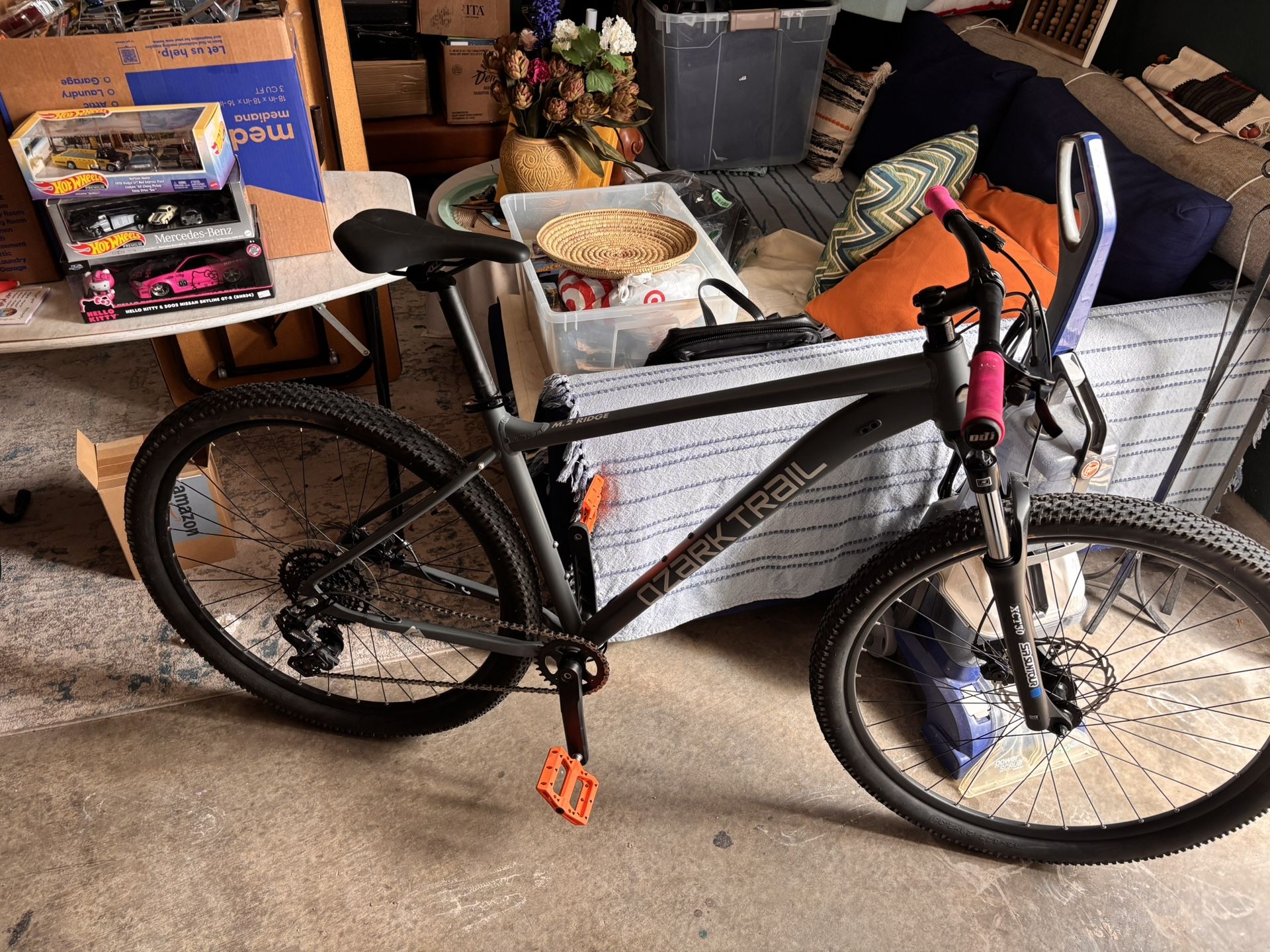 Ozark trail Mountain Bike 29inch Size L