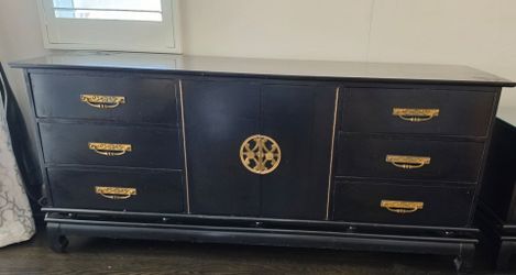 Vintage Asian-Inspired Black Lacquer Dresser (circa 1970s)