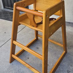 Wooden High Chair for Baby & Toddler – Restaurant-Style Stackable HighChair.