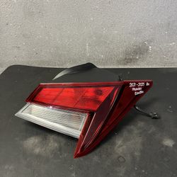 2021-2022-2023-2024-2025 HYUNDAI ELANTRA RIGHT TAIL LIGHT OEM USED