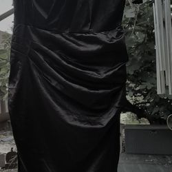 Ladies One Arm  Black Dress Size XL
