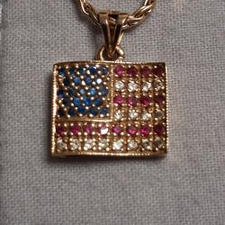 14K American Flag With Diamonds