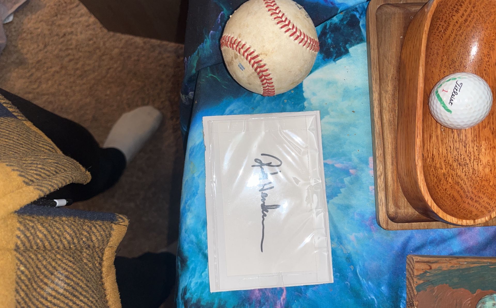 Rickey Henderson Hand Signed Baseball Card
