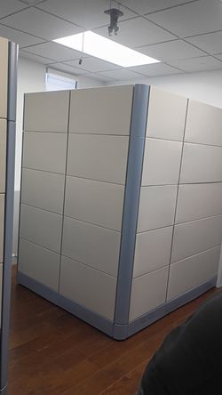 Herman Miller Ethospace 86” tall room dividers L shape