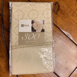 Egyptian Cotton Kong Size Pillow Case Set