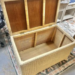 Large Wicker Blanket Chest 