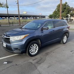 Toyota Highlander 2015