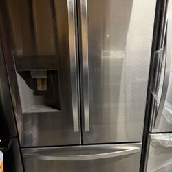 Frenchdoor Kenmore Refrigerator 