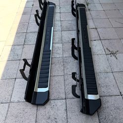 2023 OEM Ford F250 Lariat Side Steps 