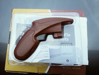 INCANDESCENT LIGHTS SET PISTOL FIXER NEVER USED $8