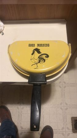 Vintage Good Morning Rooster Omelet Pan