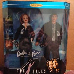 X Files Barbie and Ken