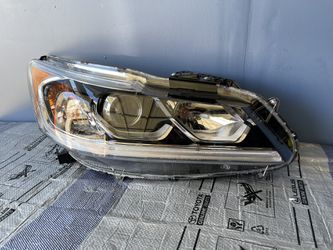2016 - 2017 Honda Accord Rh Headlight Halogen OEM  Thumbnail