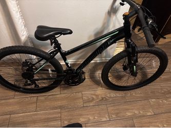 Schwinn Sidewinder 21 speed 26” $120.00 OBO