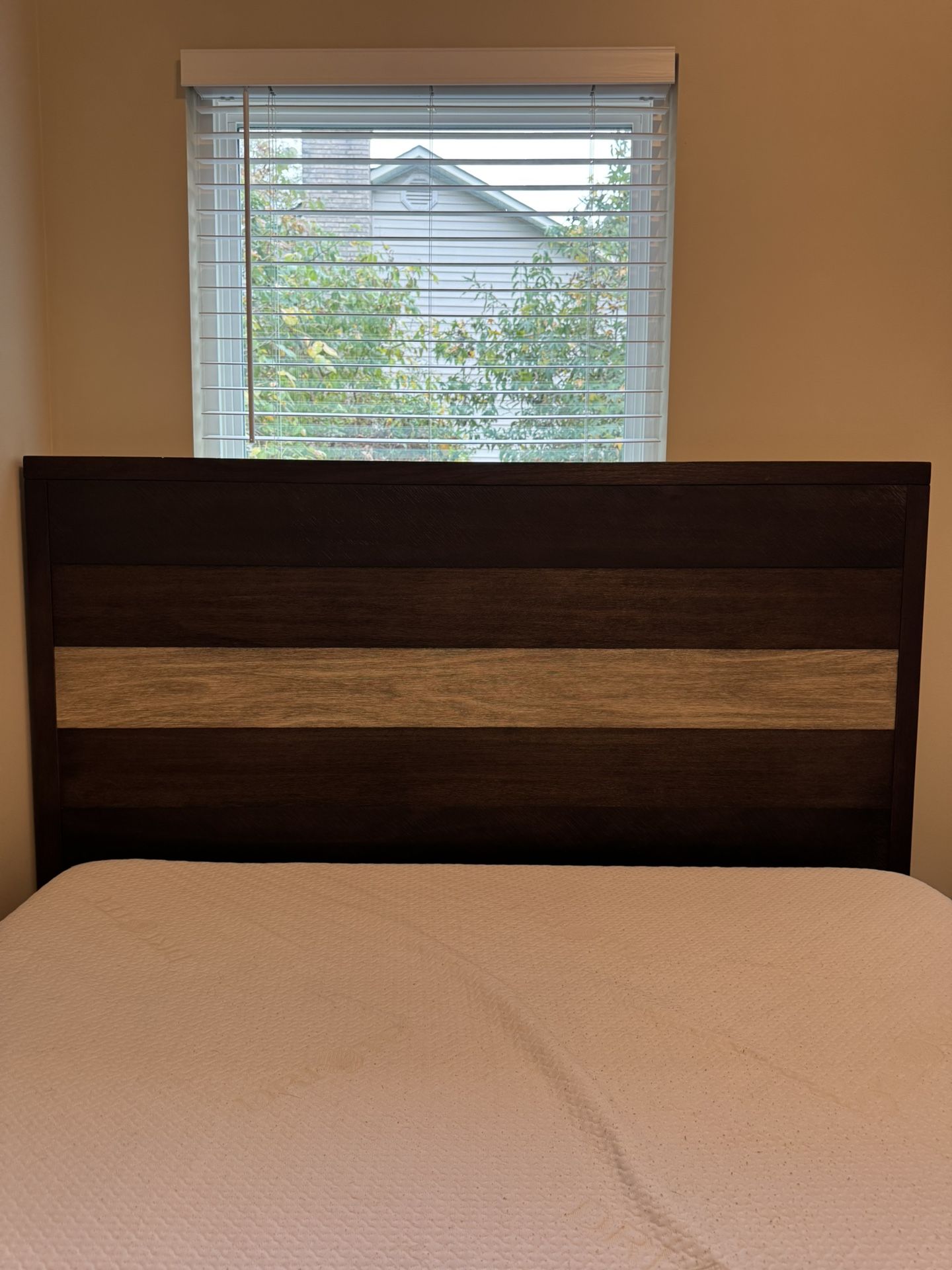 Queen Bed Frame 
