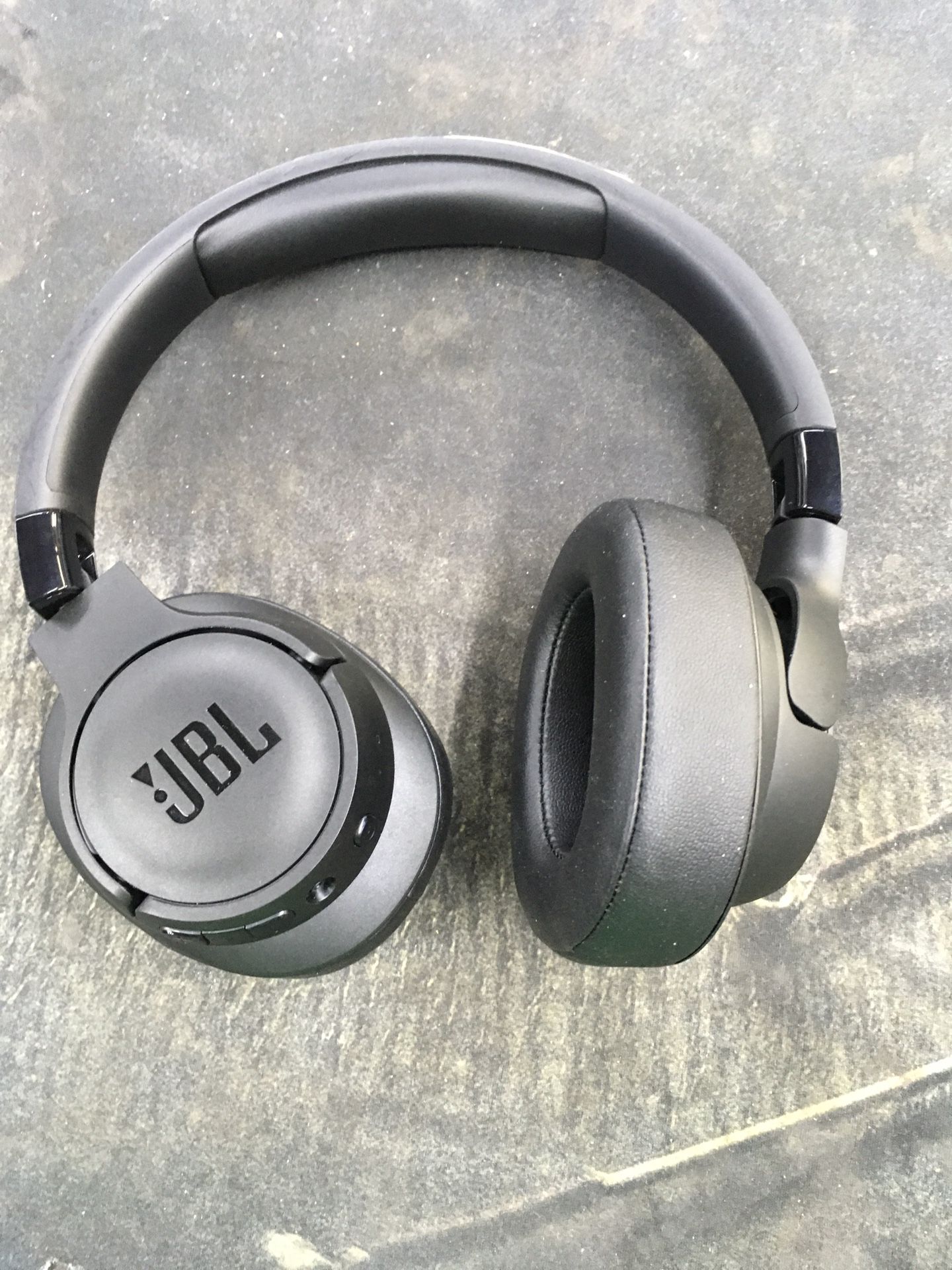 JBL Bluetooth Headphones