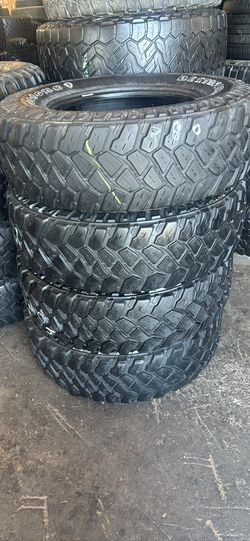 255/75/17 Firestone Destination tires